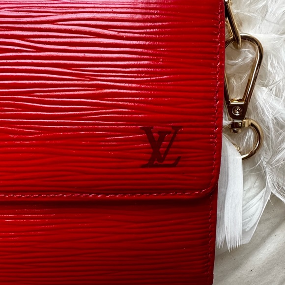 Louis Vuitton Epi Porte Tresor International Trifold Long Wallet - Picture 3 of 13